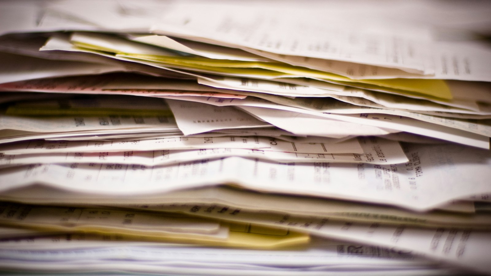 entete_pile-de-documents